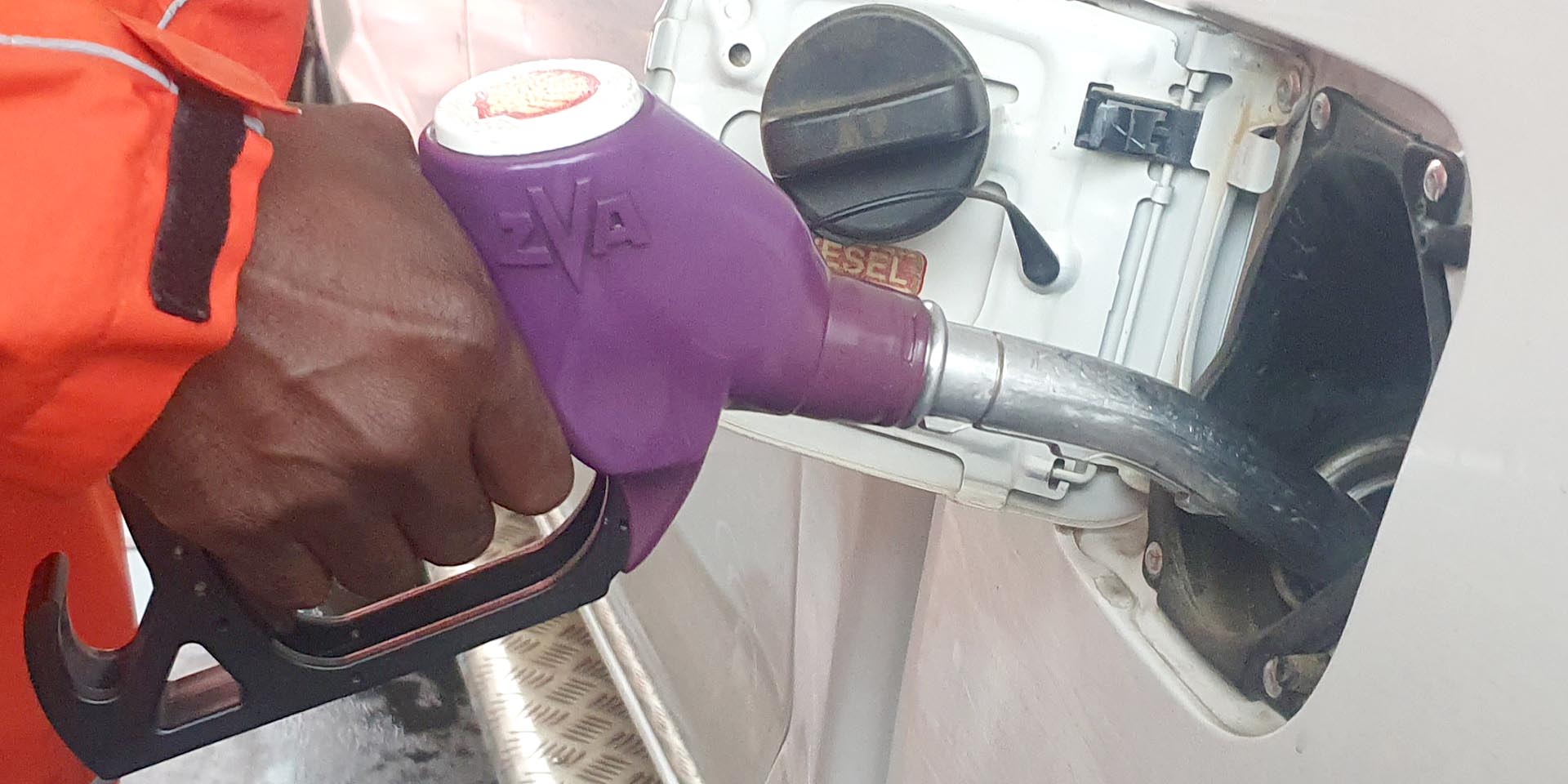 Tanken in Namibia heute 7 Mai 2026 Mitternacht teurer Benzin um 1,40 N$ pro Liter Diesel um 4,63 N$ pro Liter Foto Sven-Eric Stender